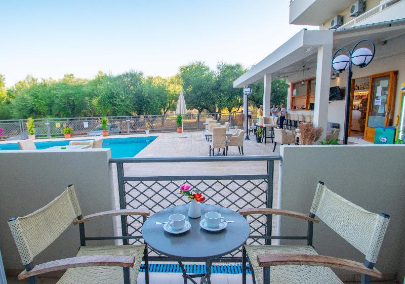 Hotel Emilia Zakynthos Town Exterior photo